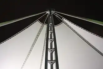 Membrane en construction de l'Expo Axis, Mai 2010