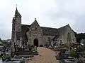 L'église vue du côté sud et le cimetière.