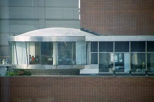 Extérieur de Gourmet Room.