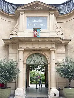 Entrée cour d'honneur