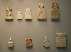 « Idoles aux yeux » provenant de Tell Brak, milieu du IVe millénaire av. J.-C. British Museum.