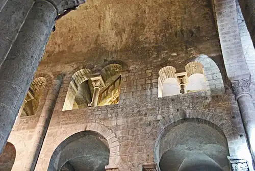 Mur sud de la nef centrale, travées 2-1.