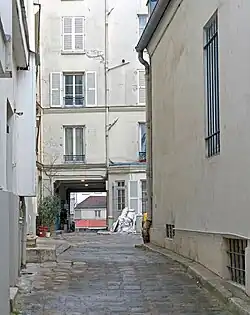 Ruelle intérieure.