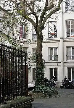 Cour intérieure du n°3 bis.