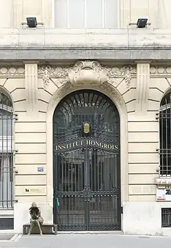 no&nbsp;92 : institut hongrois.