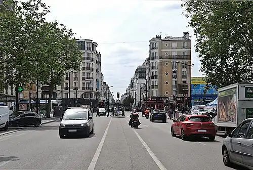 L'avenue vu en direction du boulevard Davout.