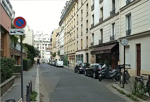 La rue en septembre 2024.