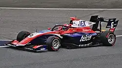 Description de cette image, également commentée ci-après