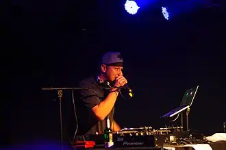 Description de cette image, également commentée ci-après