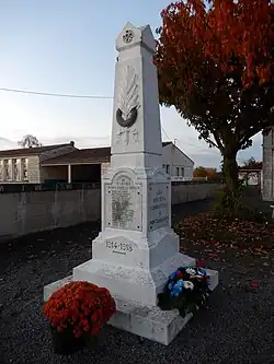 Monument aux morts.