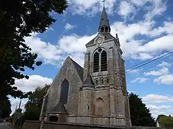 Façade ouest de l'église Saint-Martin.