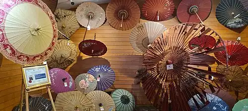 Ombrelles traditionnelles de Chiang Mai (Thaïlande).