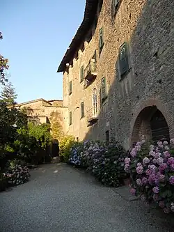 La façade arrière.