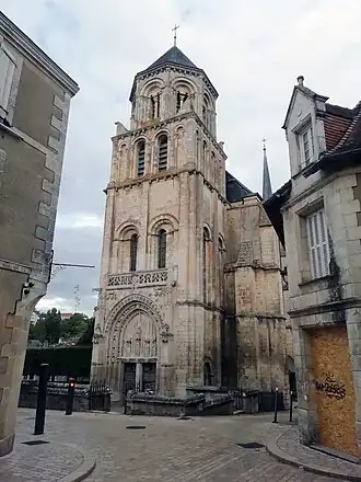 Image illustrative de l’article Église Sainte-Radegonde de Poitiers