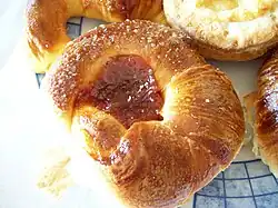 Facturas argentines garnies de pâte de coing