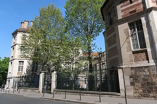 Nos 57-59, faculté des sciences pharmaceutiques et biologiques de l'université Paris V.