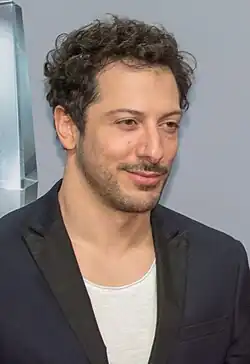 Description de cette image, également commentée ci-après