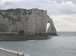 Les falaises d'Étretat, en France.