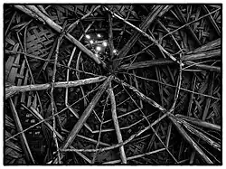 Toiture intérieure d'un fale à Futuna.