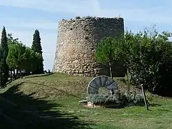 Ancien moulin à vent.