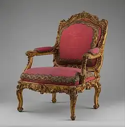 Fauteuil Louis XV à châssis.