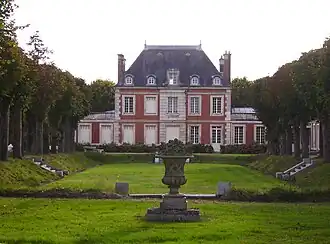 Façade arrière du domaine Hervieu.