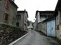 Une ruelle dans le village de Ferrère.