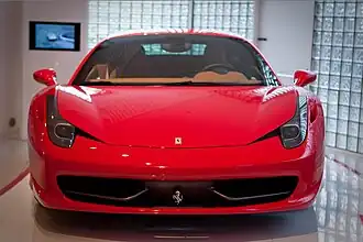 La Ferrari 458 Italia vue de face.