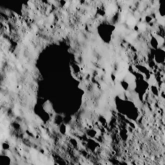 Image illustrative de l'article Fesenkov (cratère lunaire)