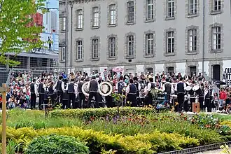Le bagad Pays des Abers, dernier à se présenter