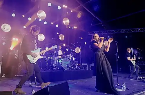 Madelyn Ann&nbsp;(br) en concert pour la soirée d'ouverture Produit en Bretagne.