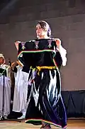Danseuse chaouie en elhaf traditionnel