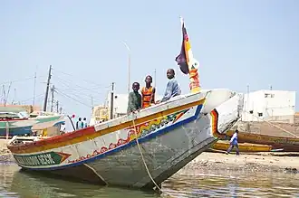 Bateau de pêche à Saint-Louis (Sénégal)