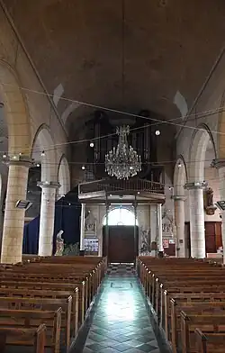 La nef côté porche