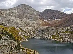 Florence Peak et Florence Lake.