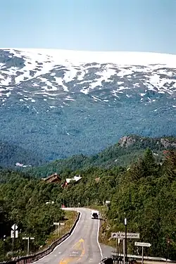 Le glacier Folgefonna et la route 13.