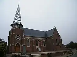 L'église Saint-Lucien.