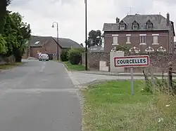 L'entrée de Courcelles.