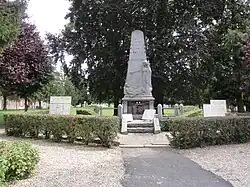 Monument aux morts.