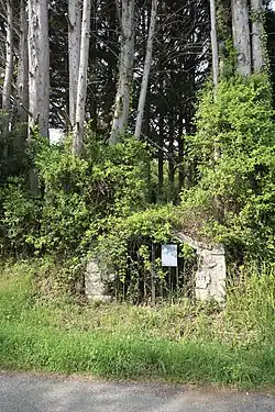 Fontaine, route du Bernagaud.