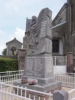 Monument aux morts.
