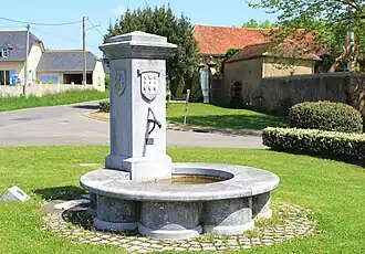 La fontaine.