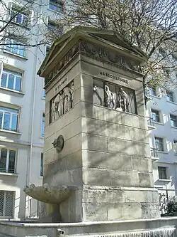Fontaine de la Paix, bas-reliefs, Paris, rue Bonaparte.