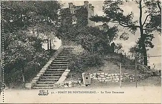 Tour actuelle, vers 1912, sur une carte postale publiée par Thibault (d).