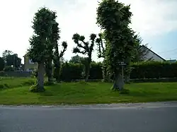 Croix de mission, Neuville, rue de Ponthoile.