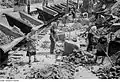 Utilisation d'un chemin de fer de chantier&nbsp;(de) pour l'évacuation des décombres, 1949.