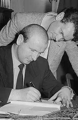 Description de l'image Fotothek df roe-neg 0006626 004 Doppelportrait der Schauspieler Günther Simon un.jpg.