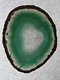Agate colorée en vert.