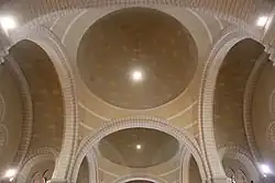 Voûtement de la nef et des collatéraux.