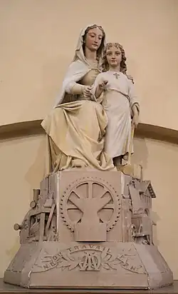 Statue de Notre-Dame-du-Travail.
